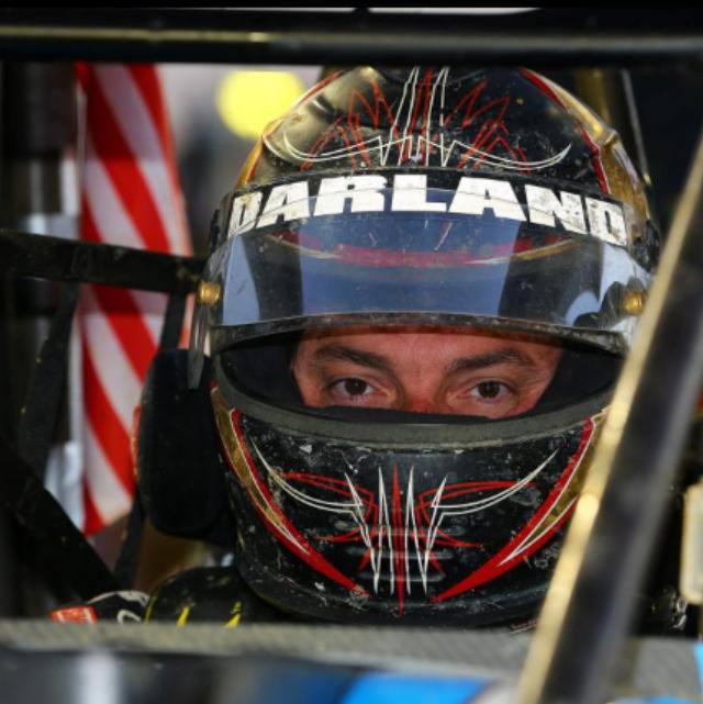 Dave Darland eyes off the USAC/AMSOIL/Title